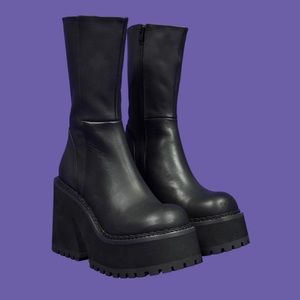 Unif Parker platform boots
